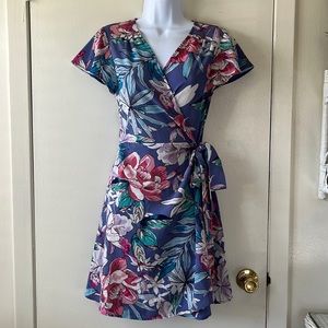 BEAUTIFUL Floral Wrap Dress